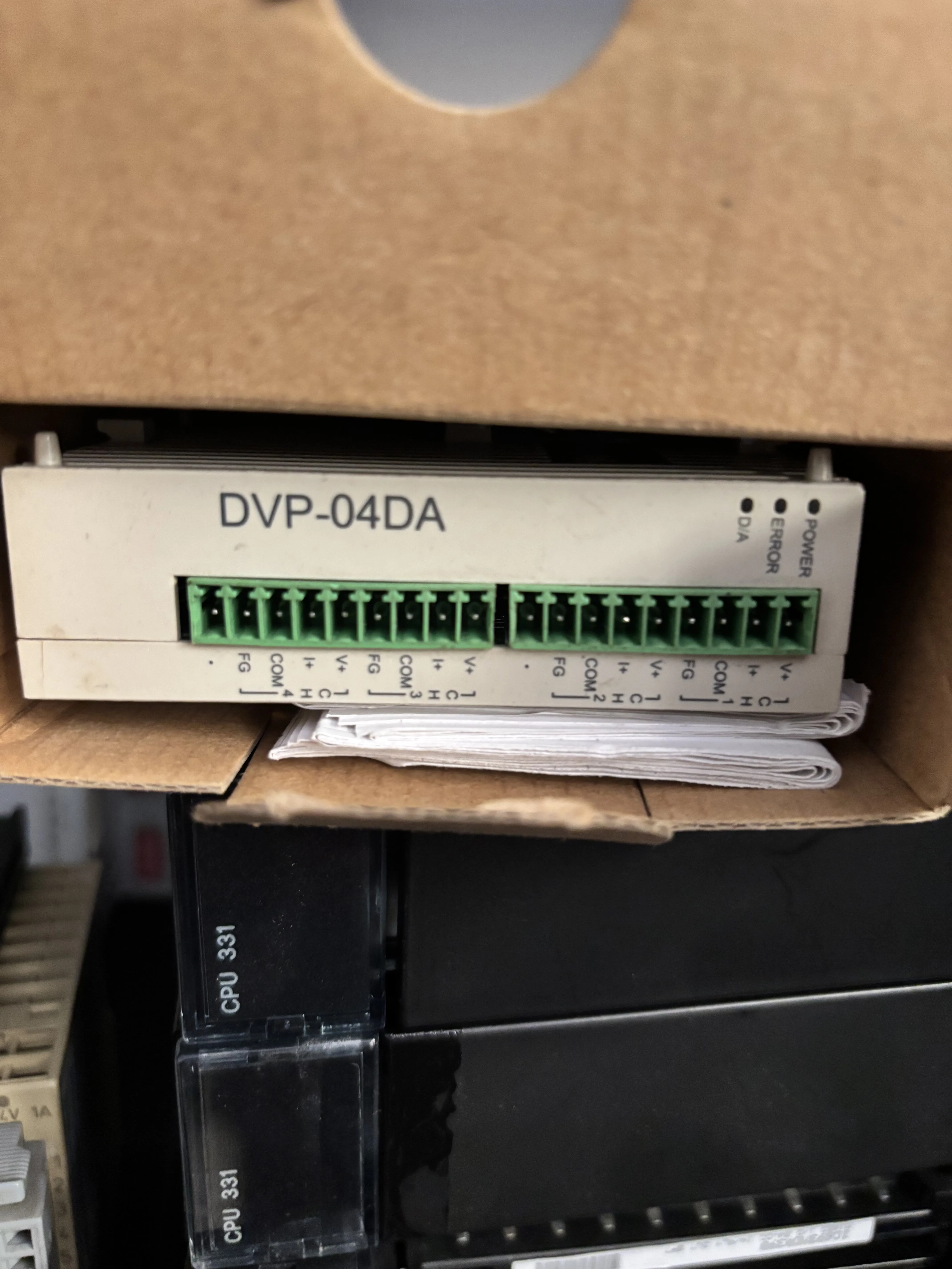 Delta DVP-04DA Analog Çıkış Modülü