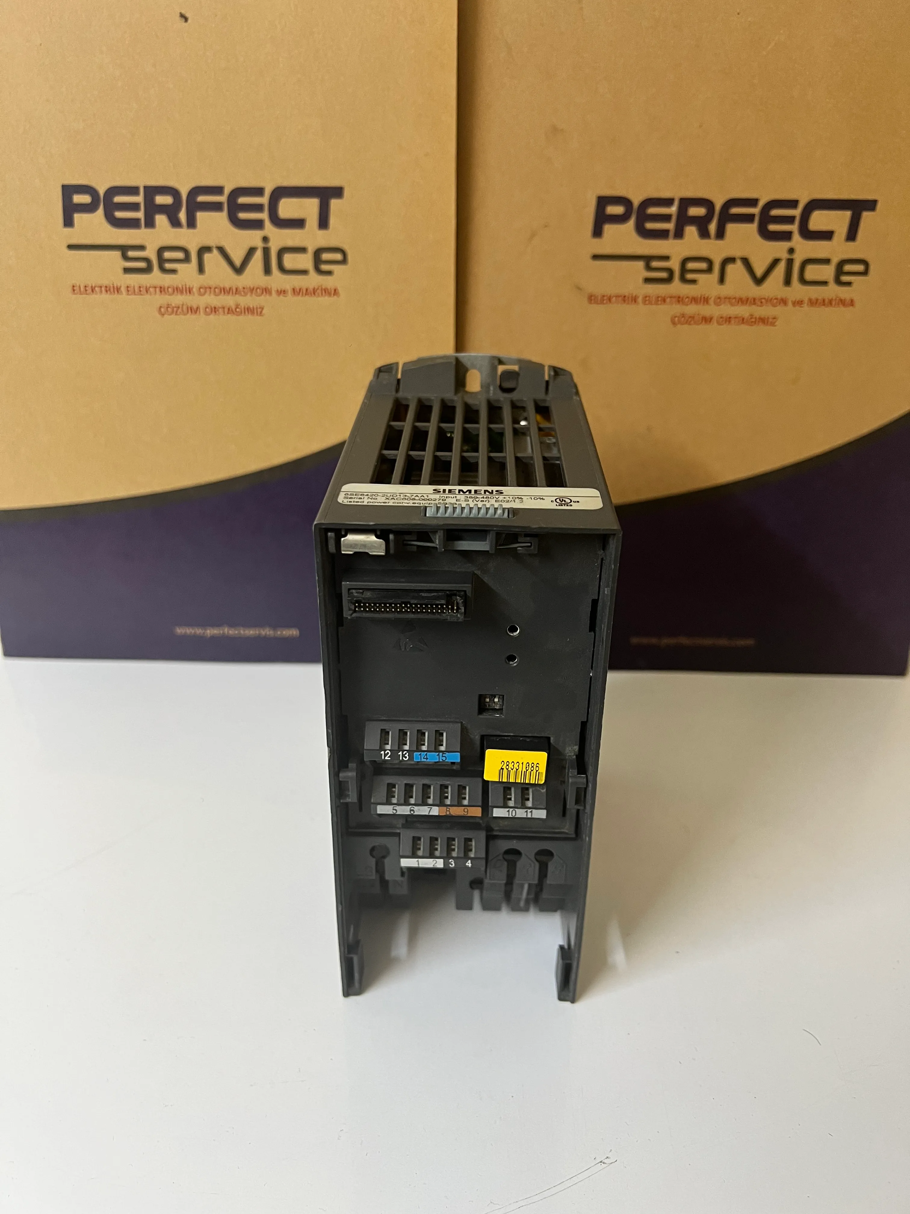 Siemens 6SE6420-2UD13-7AA1 Micromaster 420 Frequenzumrichter
